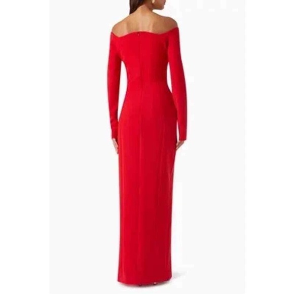 Elegant Red Off-Shoulder Evening Dress - Picture 4 of 7